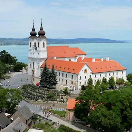 In - Balaton 51544 Apartman *